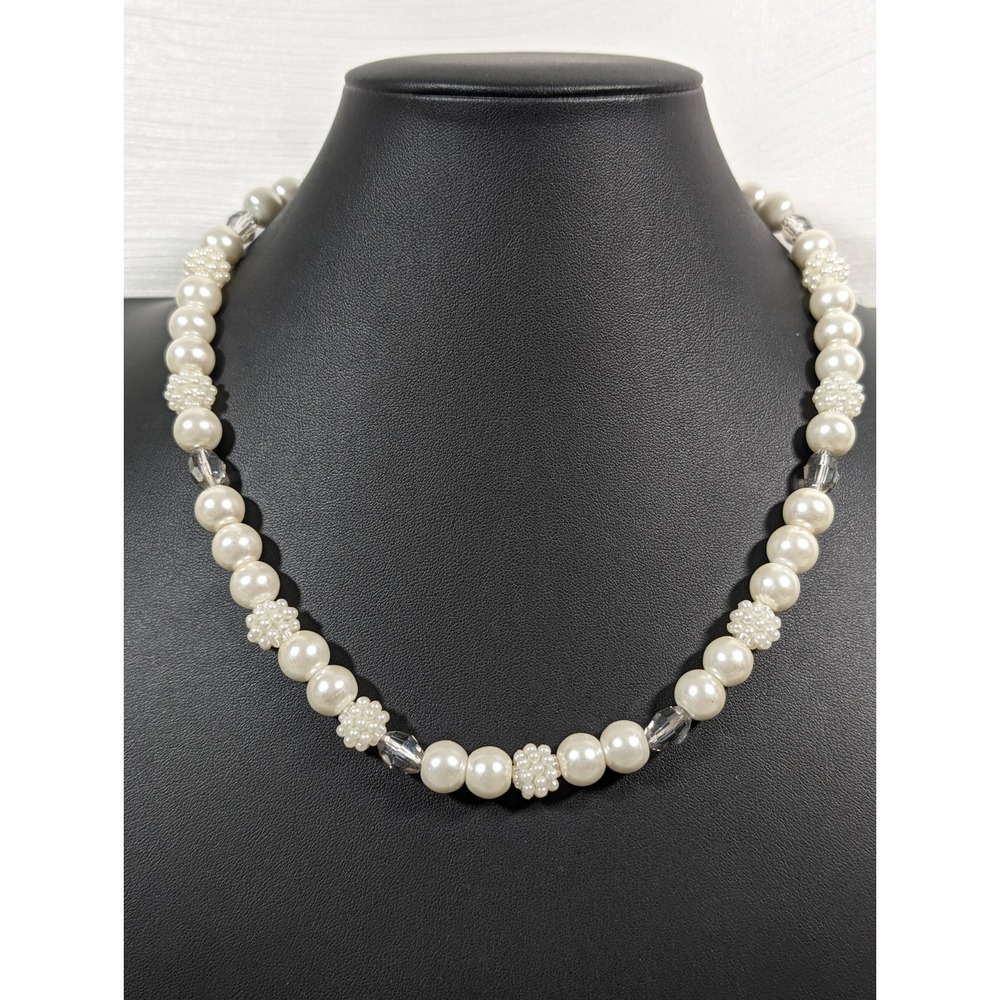Faux Pearl Beaded Toggle‎ Necklace White Retro Style 20" Glass